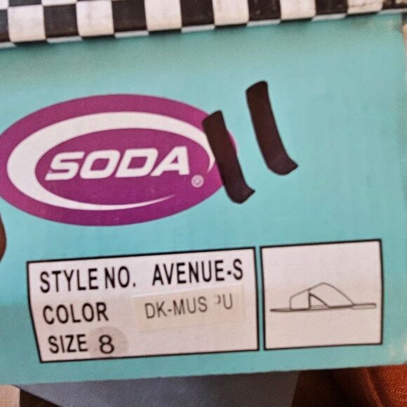 Soda Women's Yellow Criss Cross Band Strap Slip On Sandals Size 8 - Picture 5 of 5